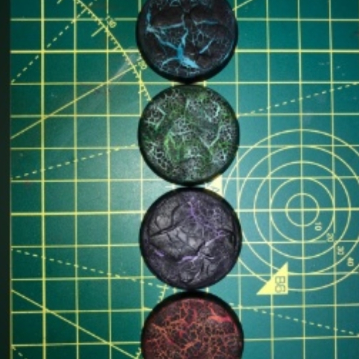 Volcanic Glow Bases (Trazyn & Orikan) 